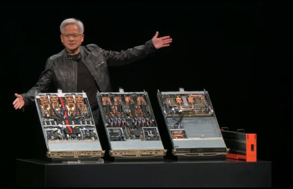 融金汇银 黄仁勋要打造全球AI工厂，英伟达寻求“新云”商机